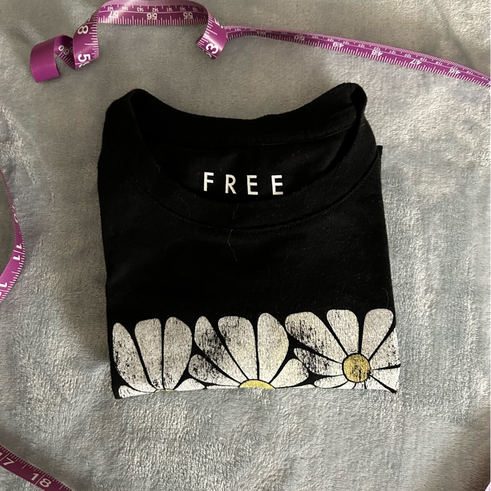 Free State Daisy with Butterfly Tee